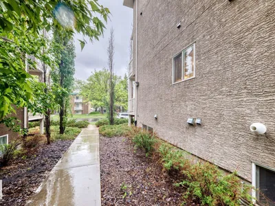 #4 11917 103 ST NW photo 36