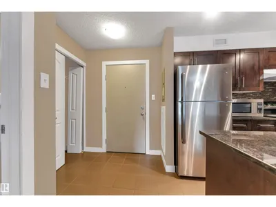 #209 11812 22 AV SW SW photo 11