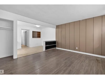 7304/7306 78 AV NW photo 27