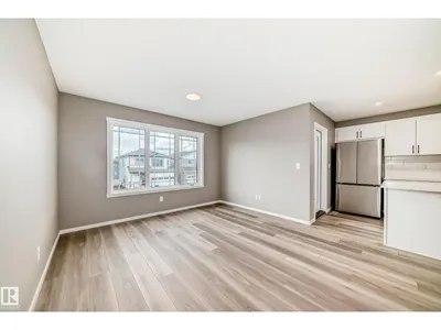 20415 16 AV NW photo 24