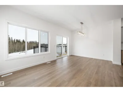 18953 24 AV NW photo 16