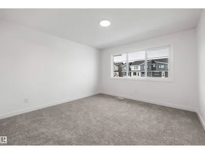 18953 24 AV NW photo 27