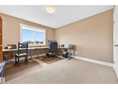 37 CRANSTON PL photo 42
