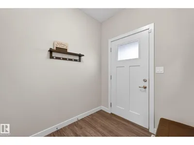 165 ROBINSON DR photo 4