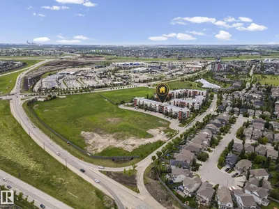 #207 320 Ambleside LI SW photo 40