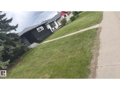 11911 133 AV NW photo 34