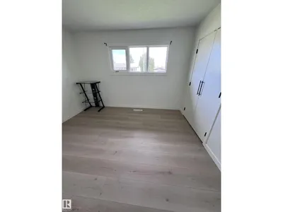 11911 133 AV NW photo 11