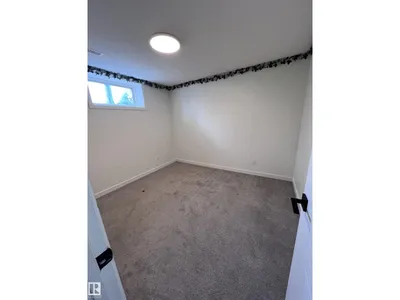 11911 133 AV NW photo 24