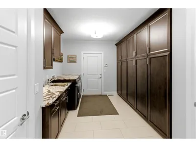 9003 16 AV SW photo 23