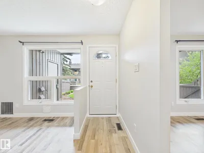 152 Surrey Gardens NW photo 11