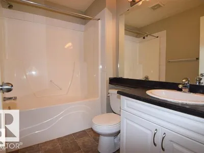 #2122 320 CLAREVIEW STATION DR NW photo 5