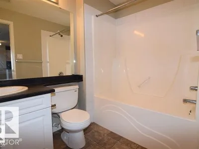 #2122 320 CLAREVIEW STATION DR NW photo 7