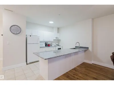 #407 9919 105 ST NW photo 6