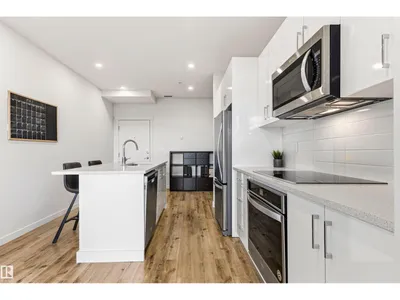 #413 11503 76 AV NW photo 9