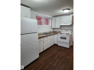 10219A 155 ST NW photo 15