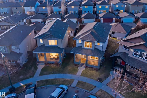 1144 35 AV NW photo 3
