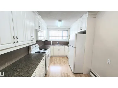 8824 90 ST NW photo 14