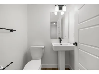 8608 183 AV NW photo 8