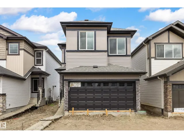 8536 183 AV NW, Edmonton