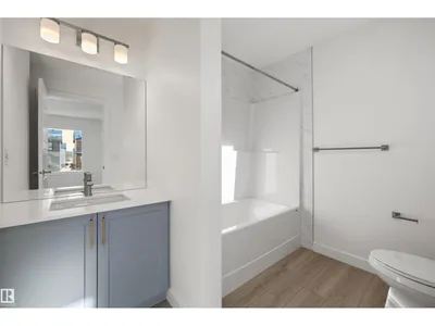 18931 24 AV NW photo 34