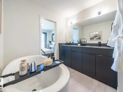88 Devonshire DR photo 21