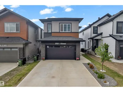2820 1 AV SW photo 4
