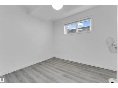 2820 1 AV SW photo 45