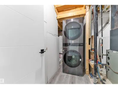 2820 1 AV SW photo 48