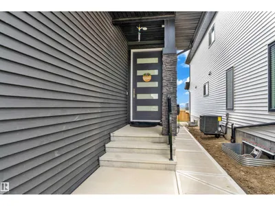 2820 1 AV SW photo 5