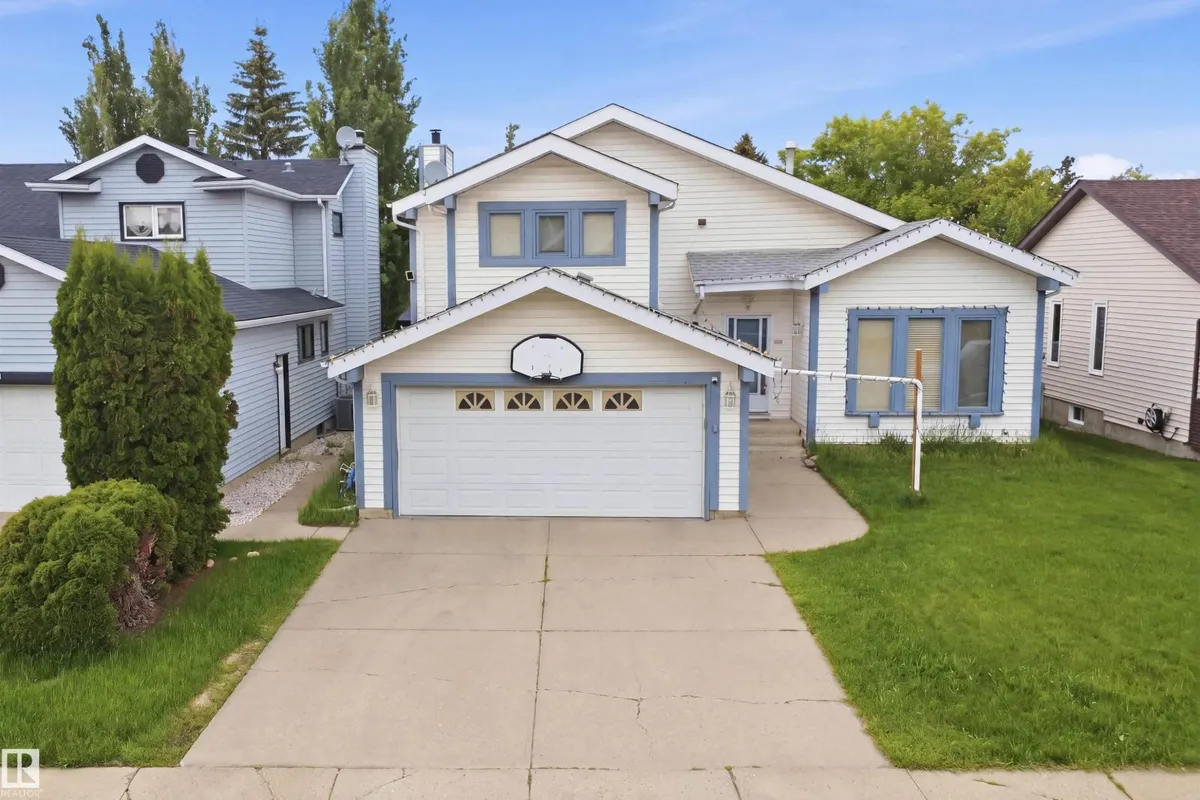 3220 42A AV NW exterior
