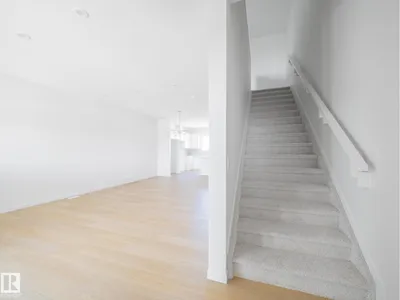 424 176 AV NE photo 23