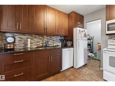 #35 3111 142 AV NW photo 12