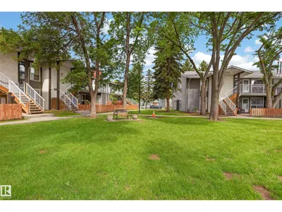 #35 3111 142 AV NW photo 31