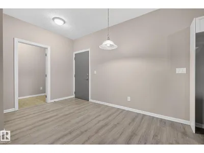 #225 226 MACEWAN RD SW photo 9