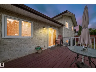 3843 47 ST NW photo 15