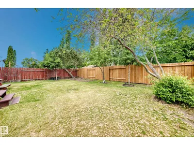 3843 47 ST NW photo 17