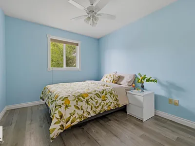 10728 71 AV NW photo 26