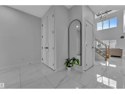136 30 ST SW photo 12