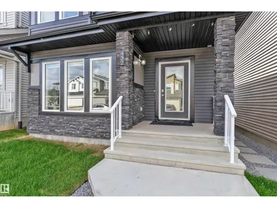 432 29 ST SW photo 4