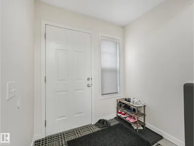 #18 230 EDWARDS DR SW photo 11