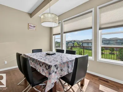 5315 20 AV SW SW photo 12