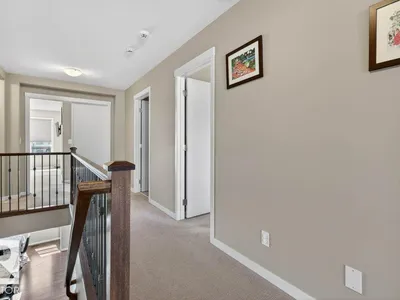 5315 20 AV SW SW photo 23