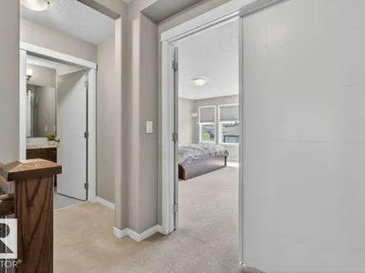 5315 20 AV SW SW photo 26