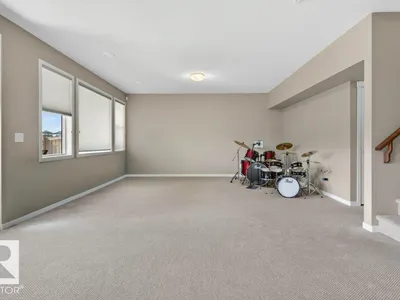 5315 20 AV SW SW photo 37