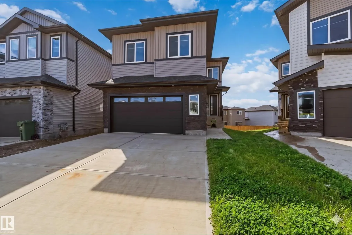 415 PINE PT exterior