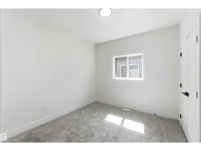 415 PINE PT photo 39