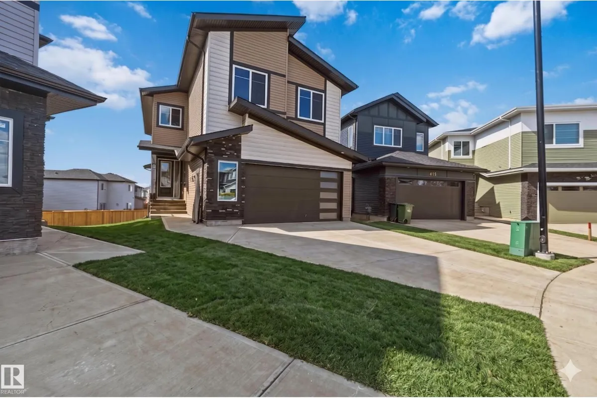 417 PINE PT exterior