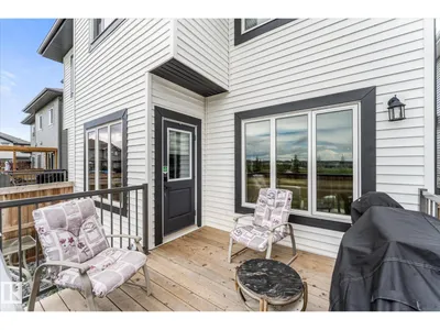 94 ELM ST photo 34