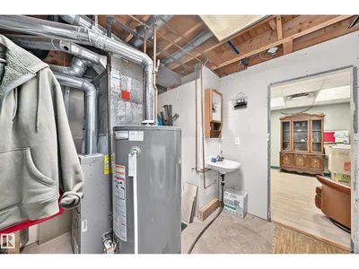 13317 47 ST NW photo 40