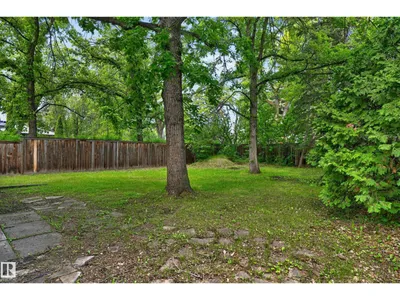 10235 134 ST NW NW photo 64